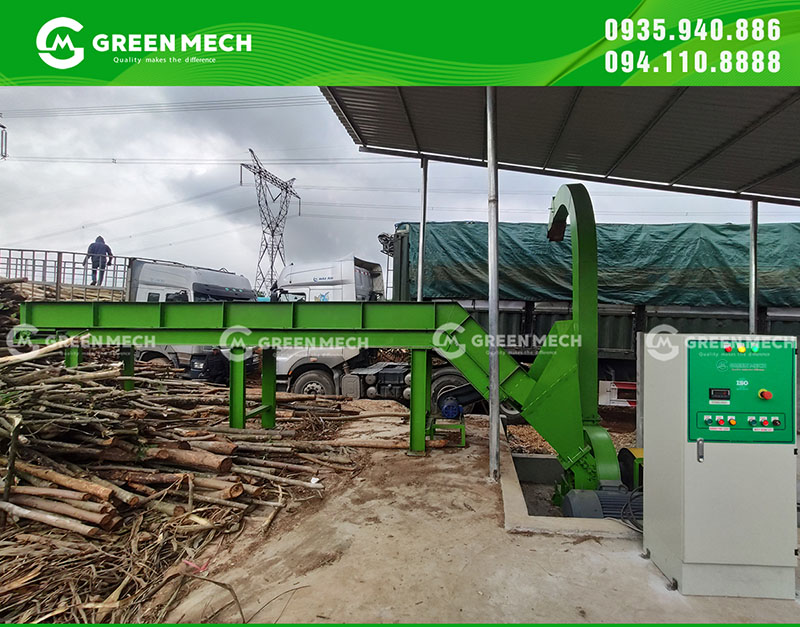 Lắp đặt băng tải và máy băm gỗ 10 tấn tại Quảng Bình
