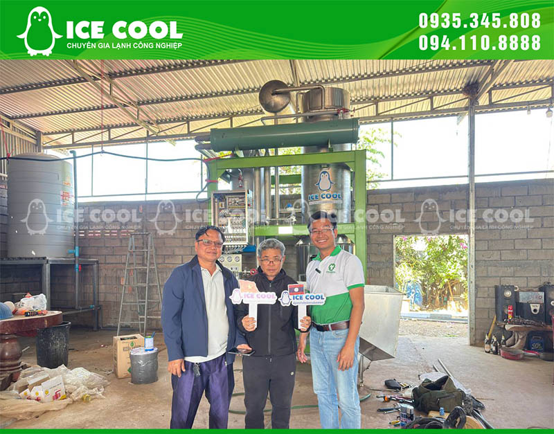 Khách hàng và đại diện ICE COOL