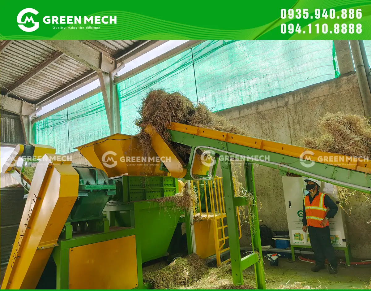 Khung máy dày dặn, giảm rung tối đa khi nghiền liên tục.