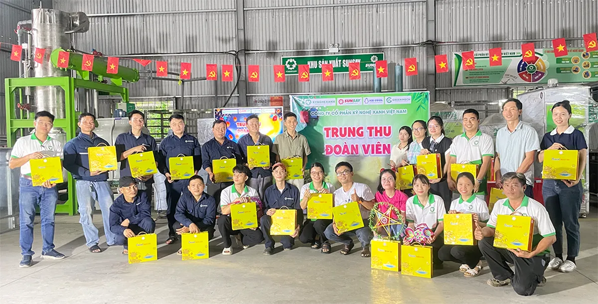 Công ty Kỹ Nghệ Xanh tặng quà Trung Thu 2025