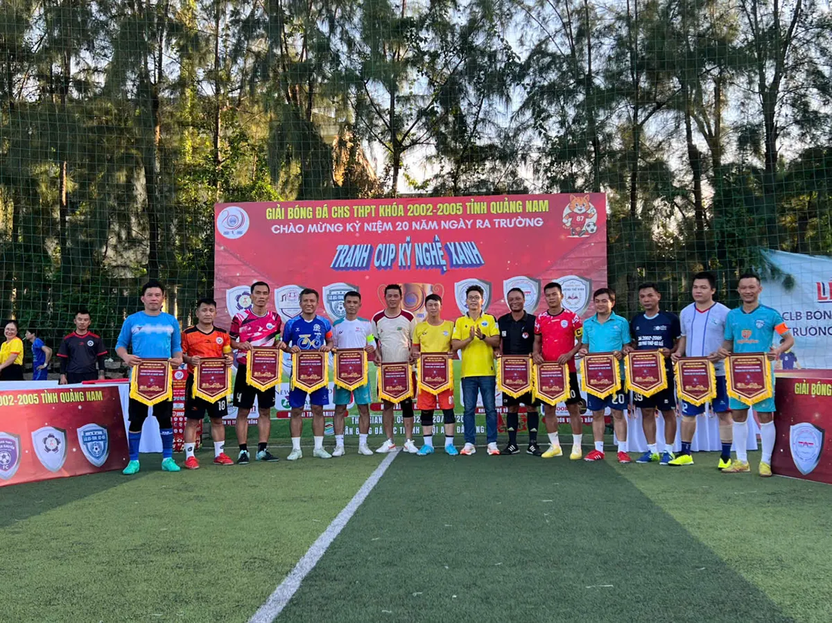 Giải bóng đá tranh cúp Kỹ Nghệ Xanh