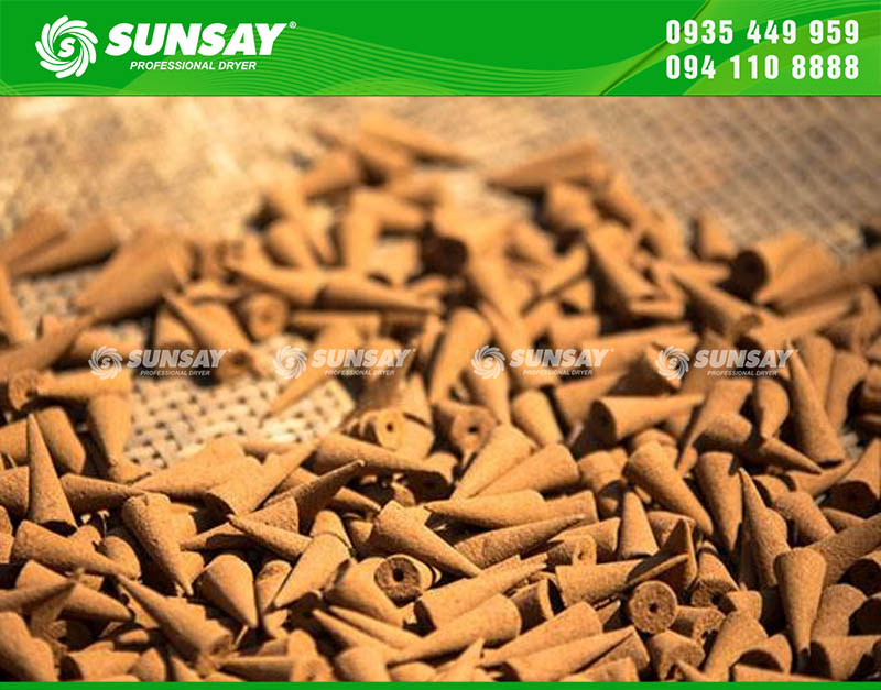 Nụ trầm hương hiện nay được rất nhiều người ưa chuộng, sử dụng xông nhà cửa,...