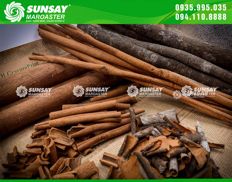 Quế rang bằng SUNSAY MAROASTER thơm ấm, mùi cay ngọt tự nhiên lan chậm, chỉ cần ngửi thôi cũng thấy cả một vùng ký ức rất Việt.