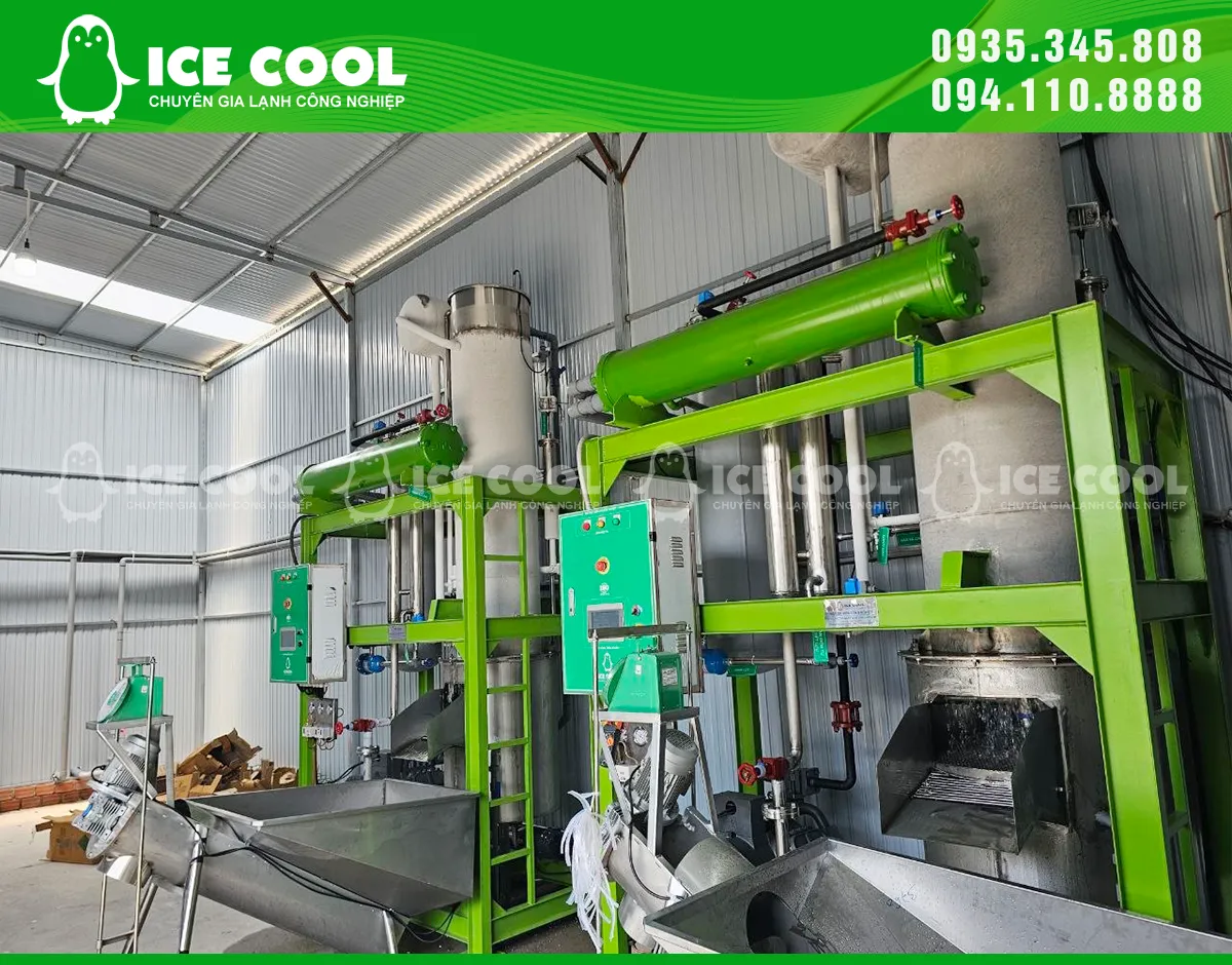 ICE COOL hoàn thiện cung cấp 2 máy đá viên đến Lâm Đồng, gồm máy đá viên 3 tấn và máy đá cà phê 5 tấn, giúp khách hàng chủ động sản xuất đá sạch mỗi ngày.