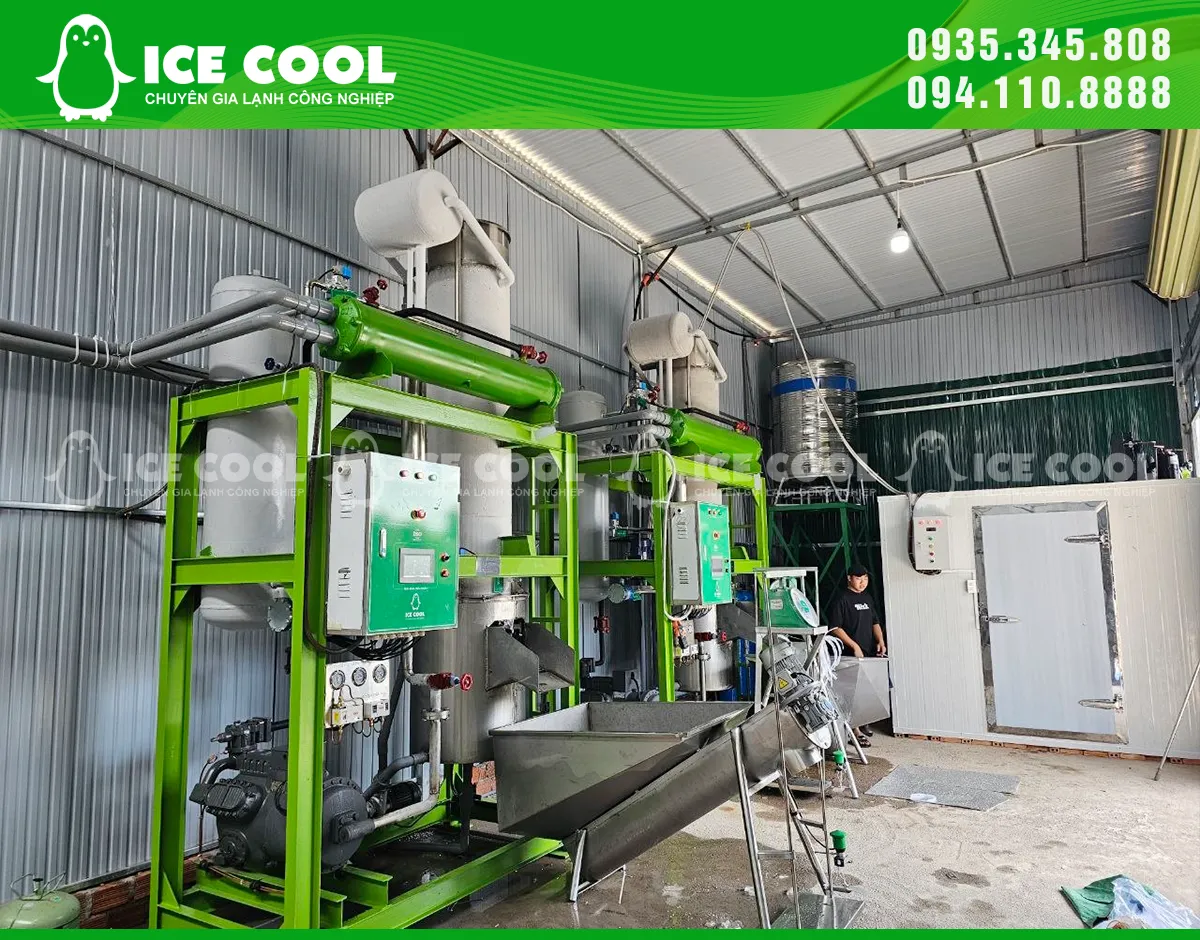 Khách hàng tại Lâm Đồng hài lòng khi lựa chọn ICE COOL đồng hành trong dự án cung cấp 2 máy đá viên công suất lớn phục vụ kinh doanh đá sạch.
