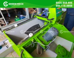 Hệ thống hành trình thuận, nghịch và tự động hỗ trợ cơ cấu mài di chuyển ổn định theo phạm vi đã thiết lập.